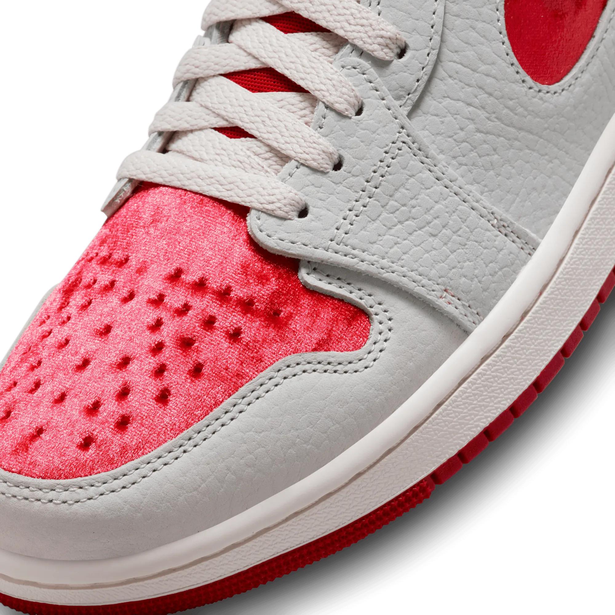 Air Jordan 1 Womens Zoom CMFT 2 Shoes