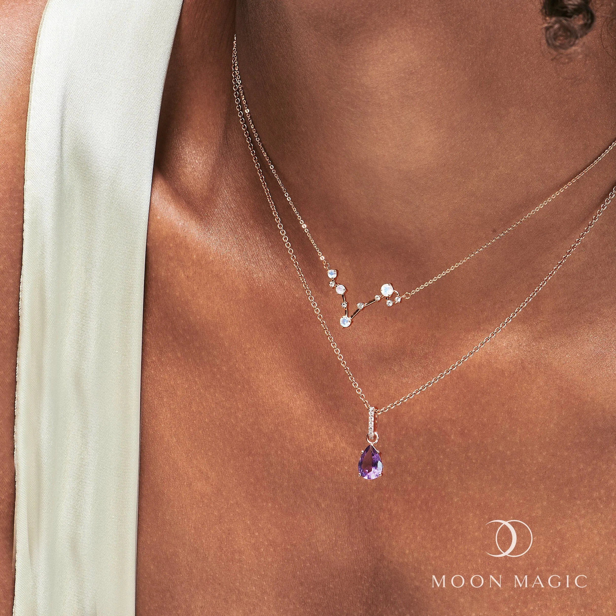 Aquarius Zodiac Constellation & Amethyst Sway