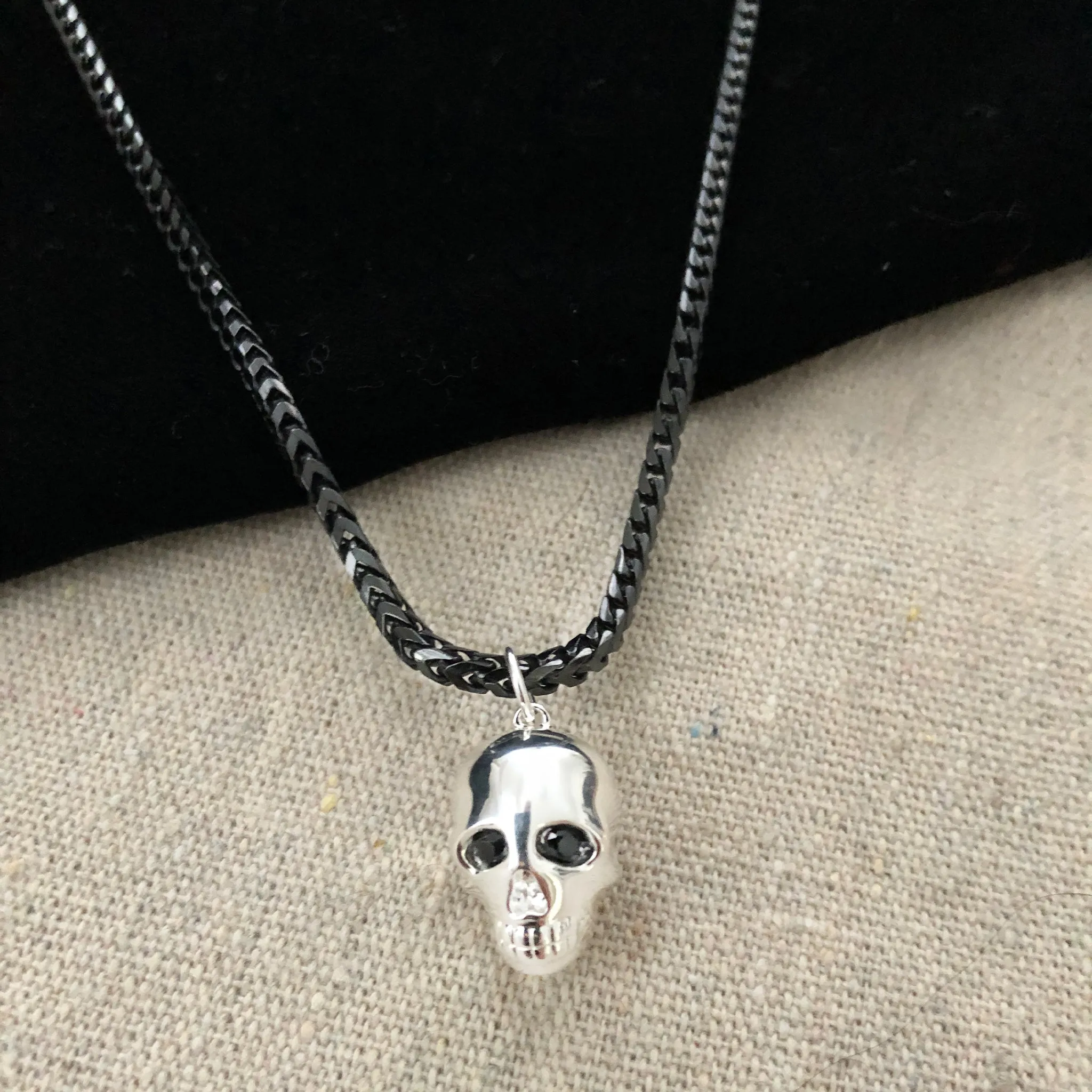 Memento Mori Skull Necklace - Black