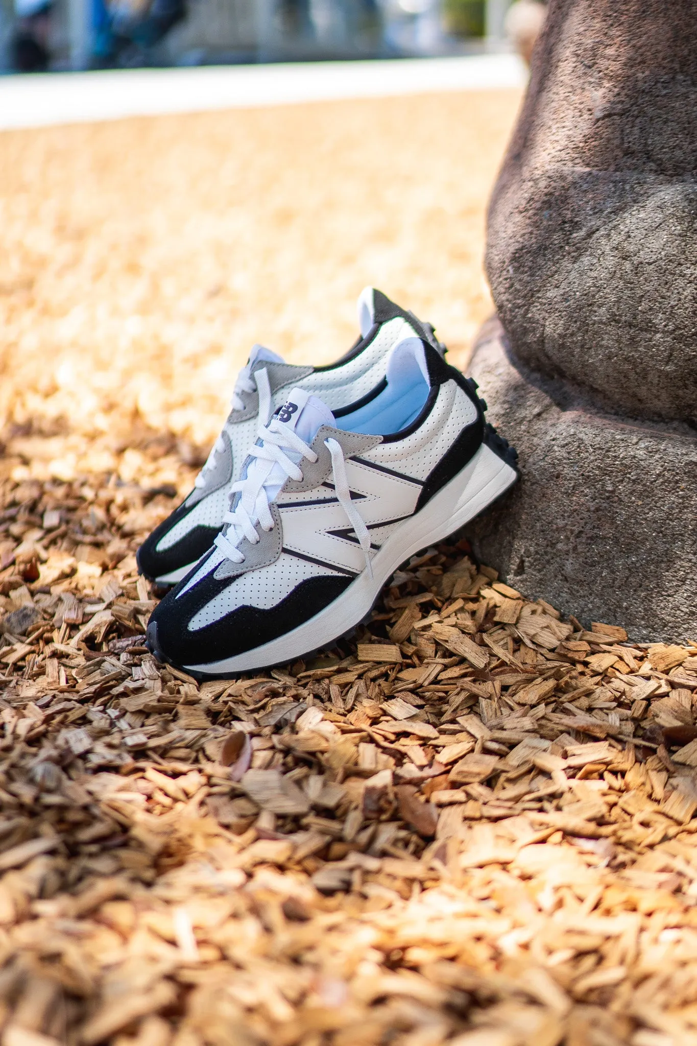 Mens New Balance 327 (Oreo) - MS327NI